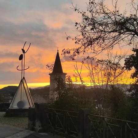 Dimora Lucrezia * Сполето